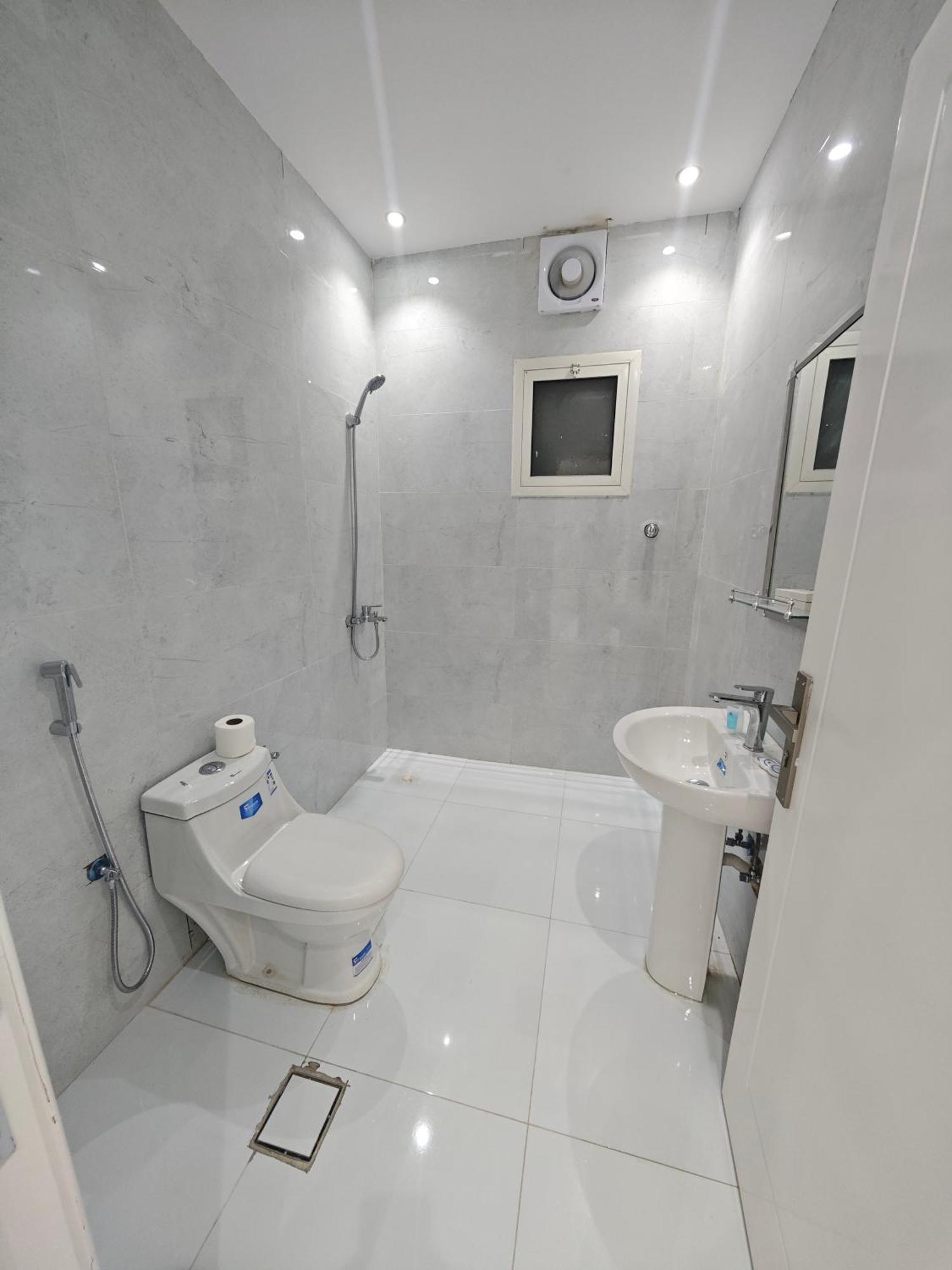 Yaqoot Al Madina Suites Al Awali Exterior photo