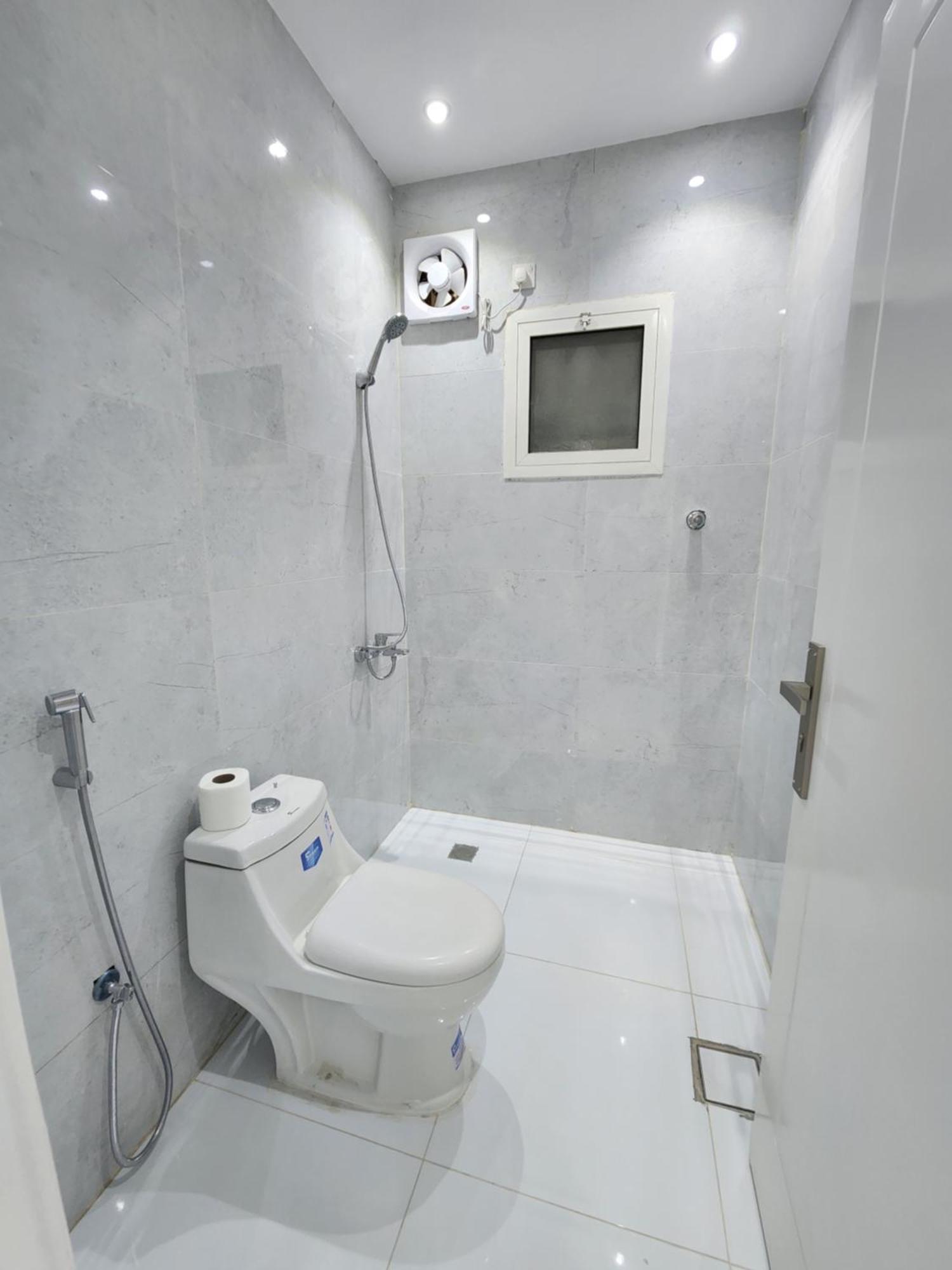 Yaqoot Al Madina Suites Al Awali Exterior photo