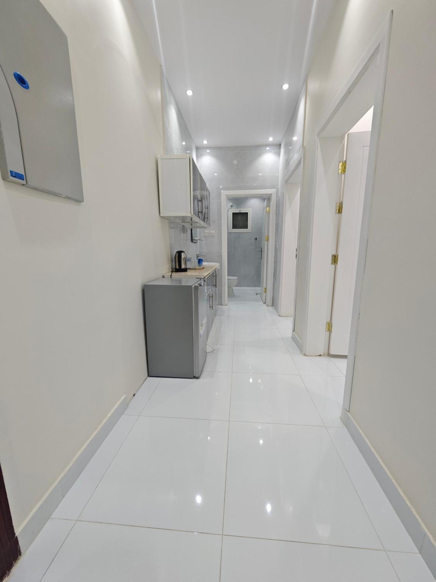 Yaqoot Al Madina Suites Al Awali Exterior photo