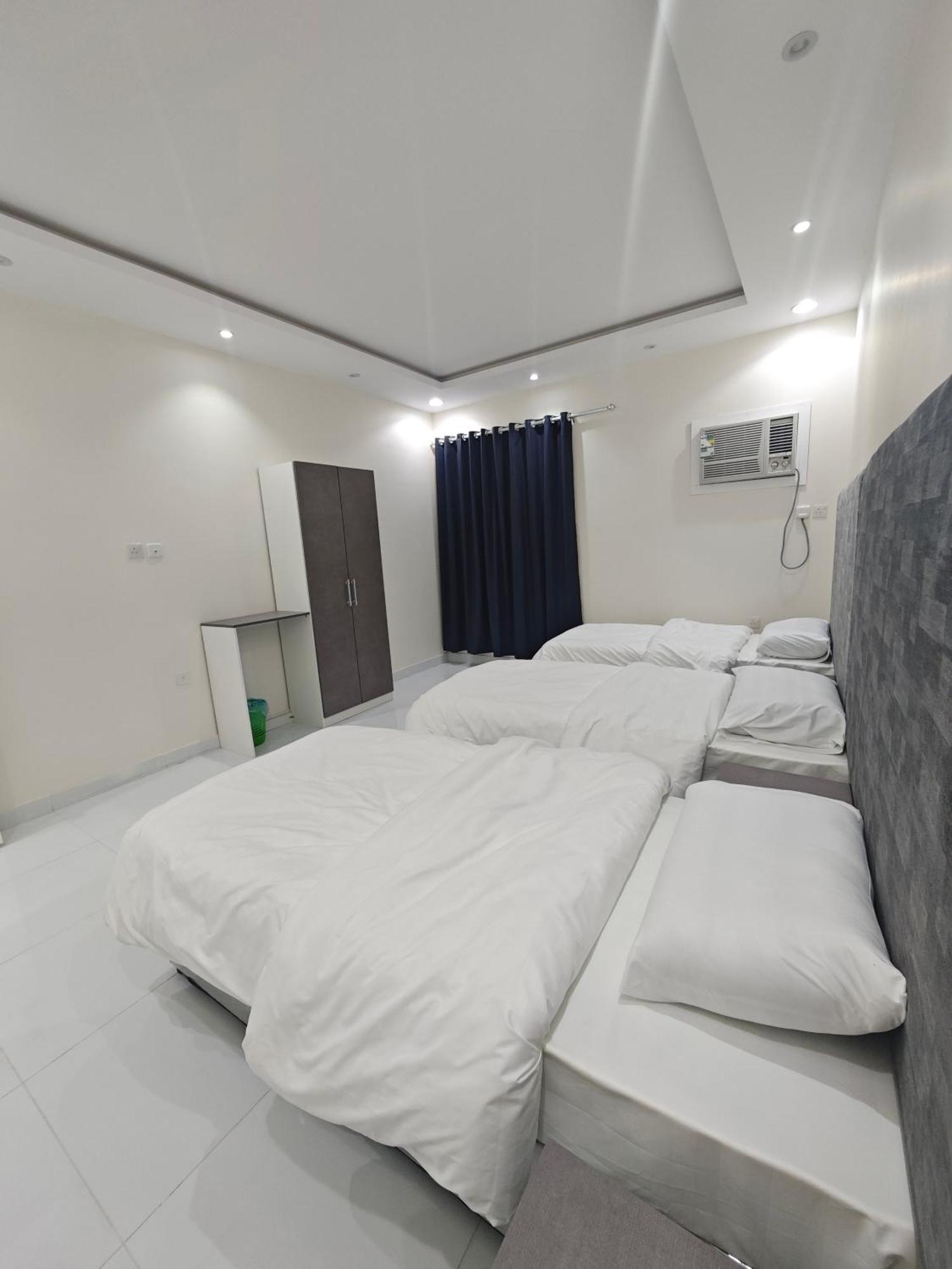 Yaqoot Al Madina Suites Al Awali Exterior photo